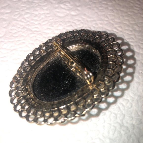 Vintage VICTORIAN Lady‎ Woman Cameo BROOCH Pin Granny Core - Picture 3 of 8